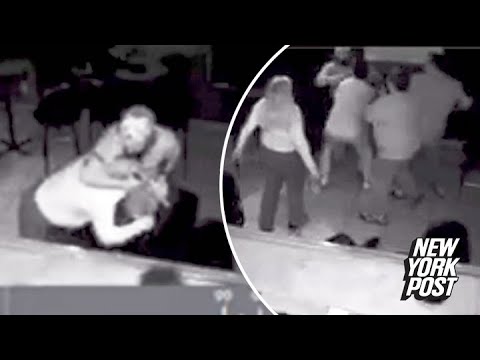 Dramatic video shows moment good Samaritans restrain gunman inside Florida bar | New York Post