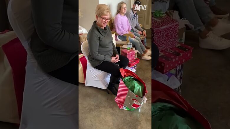 The Gift Every Grandmother Wants ?❤️ #12DaysofLols #funny #cute #Christmas #holiday #family