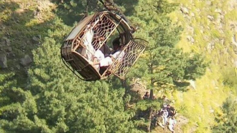 Rescue of schoolchildren trapped inside broken cable car above a ravine in Pakistan