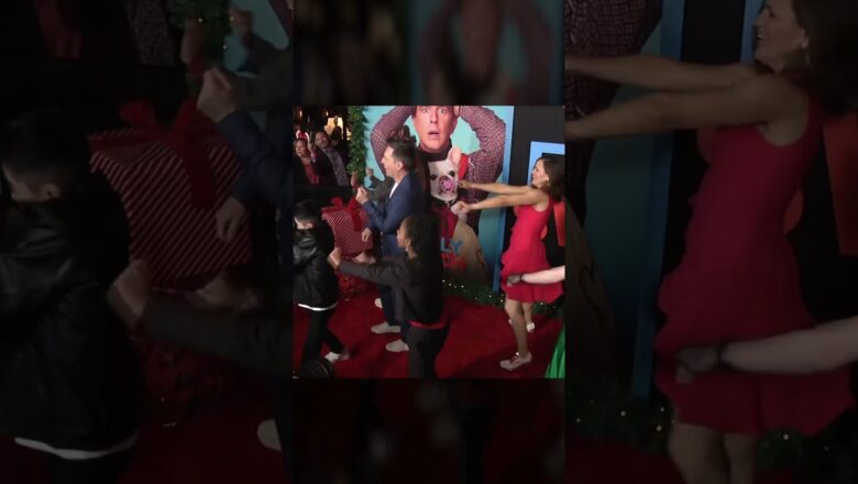 Jennifer Garner, Ed Helms turn red carpet into dance party at Netflix premiere #Shorts