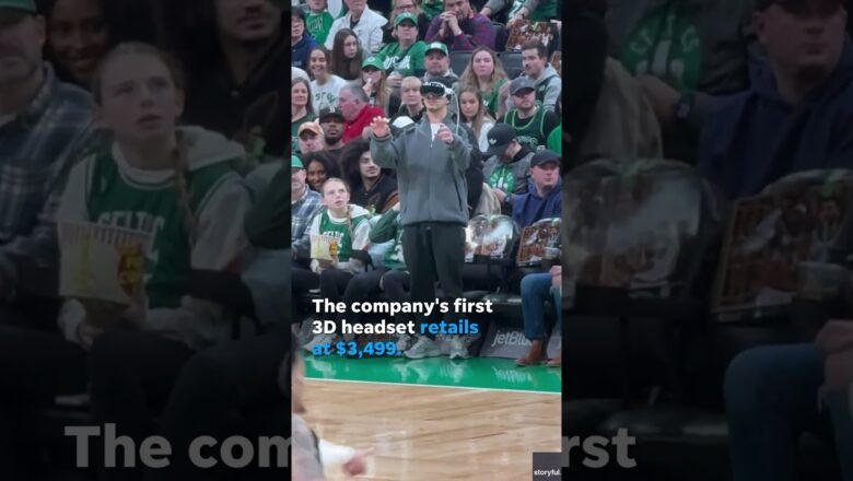 Courtside fan using Apple Vision Pro headset steals spotlight at Celtics, Grizzlies game #Shorts