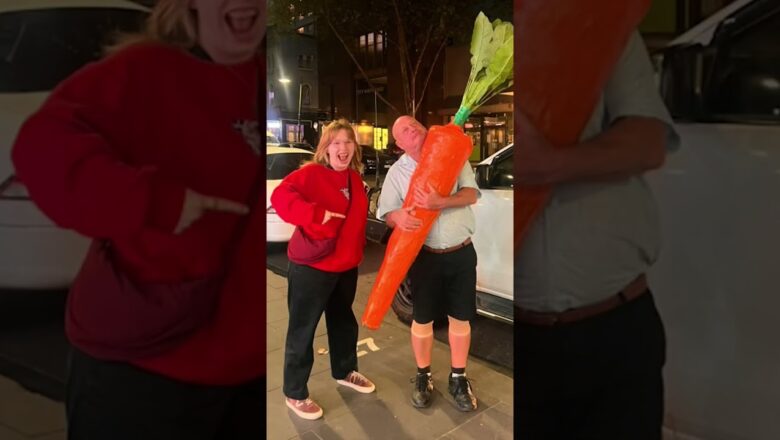 Melbourne Man Carries GIANT CARROT For Wholesome Reason