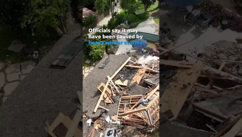 Landslide damages at least three homes damaged overnight in Los Angeles neighborhood #Shorts