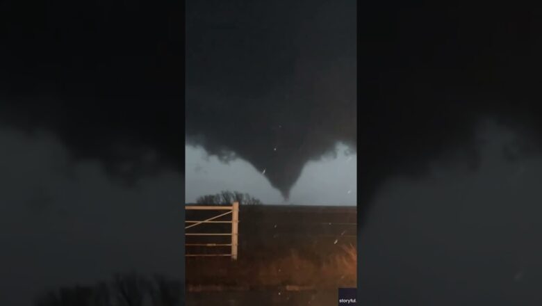 Tornado in northeast Kansas captured on video #Shorts
