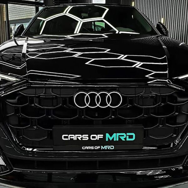 Audi Q8 (2024) – Interior and Exterior Details (Innovative SUV)