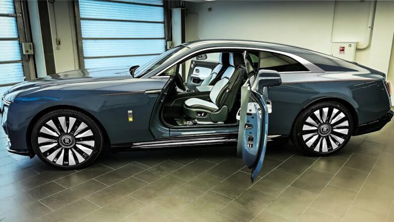 Rolls Royce Spectre (2024) – Half-million-dollar Ultra Luxury Coupe!