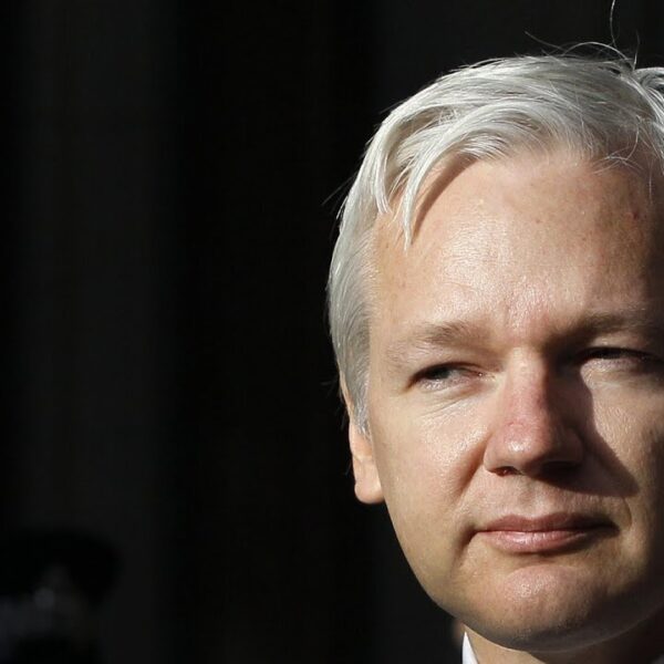 WikiLeaks founder Julian Assange wins right to appeal extradition to U.S.