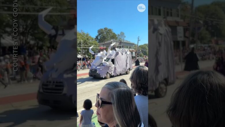 Scary creatures march in Atlanta’s annual Halloween parade #Shorts