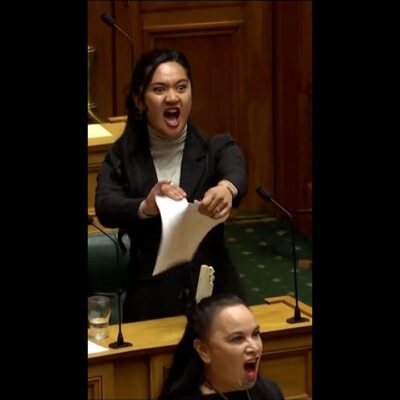 Haka performed by Māori lawmakers suspends parliament session #Shorts