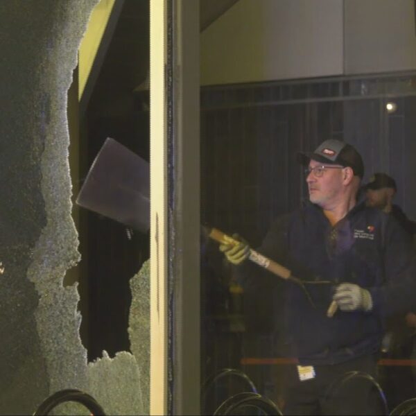 Windows smashed during anti-NATO protest in Montreal