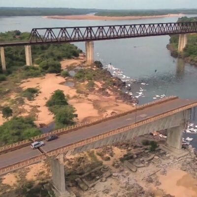 Bridge collapse in Brazil leaves at least 2 dead and a dozen others missing