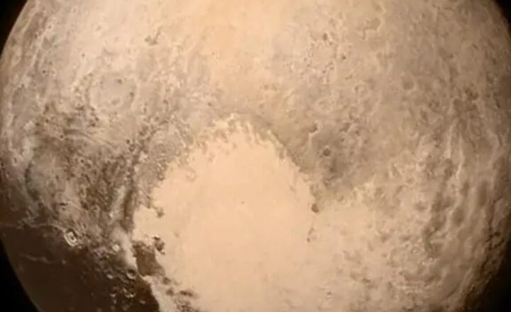 7 stunning images of Pluto captured by NASA