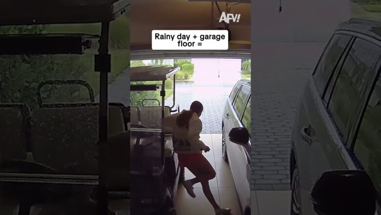 I did not see the second one coming π€£ #afv #fail #funny #shorts