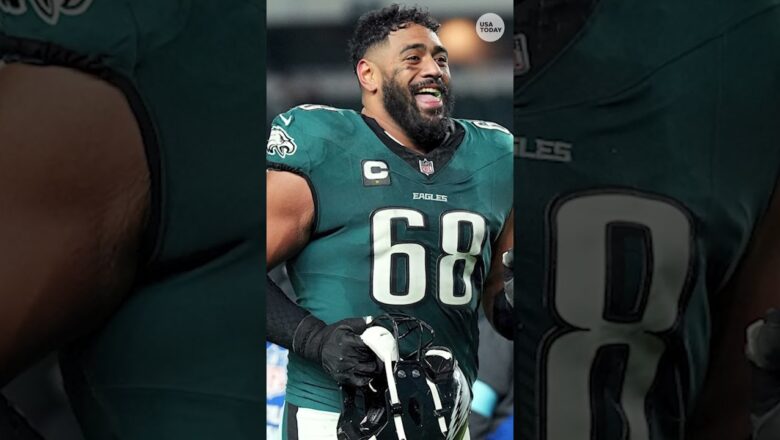 Watch Eagles player ‘tackle’ Amy Winehouse’s ‘Valerie’ during surprise performance