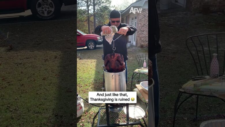 And just like that, Thanksgiving is ruined 😭