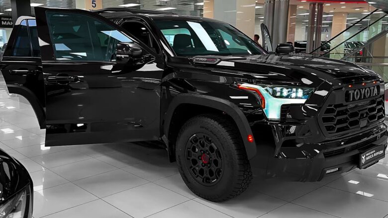 Toyota Sequoia (2025) – Three-row Wild and Luxury Off-Road SUV!
