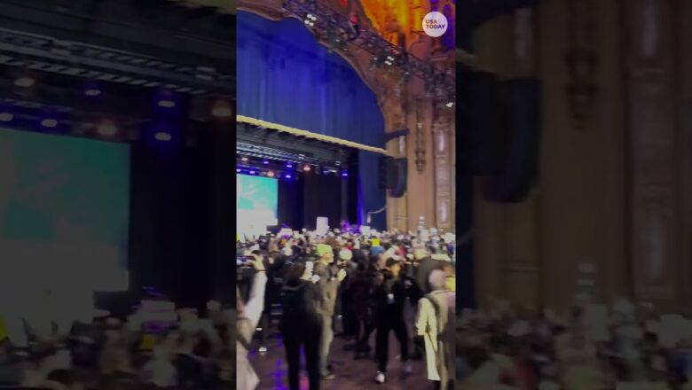 Zohran Mamdani wins New York City mayoral race, crowd cheers #Shorts