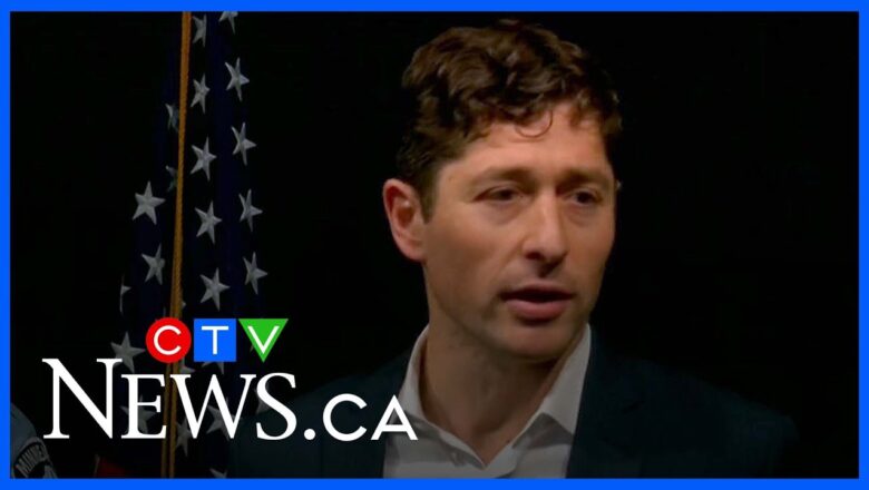 Minneapolis Mayor blasts ICE after fatal shooting