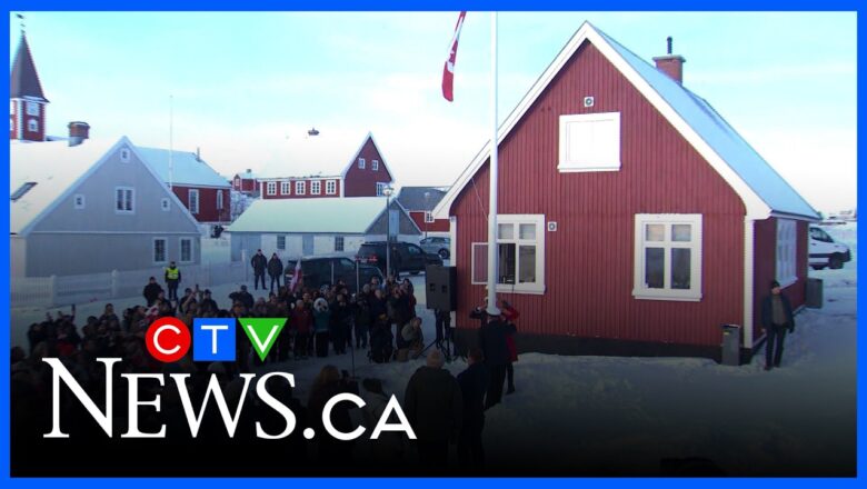Crowd sings ‘O Canada’ at consulate flag raising ceremony in Greenland