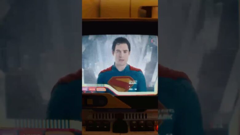 SUPERGIRL TRAILER TOMORROW!