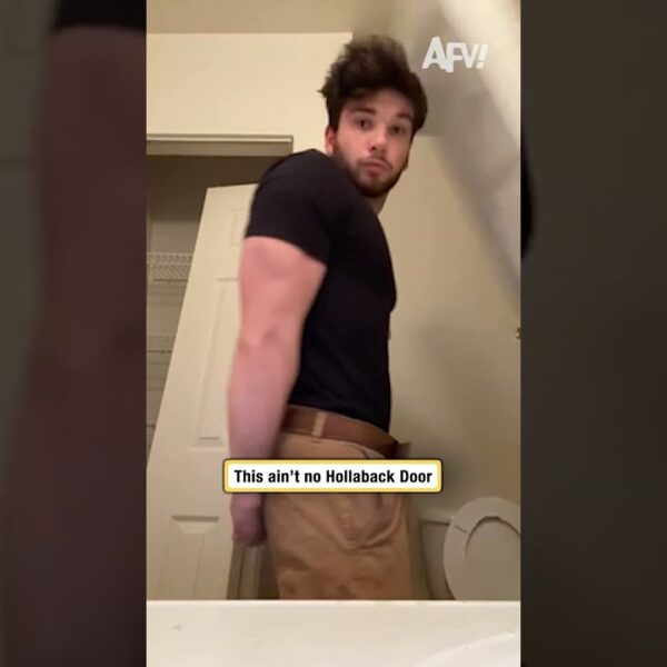 This ain’t no hollaback door