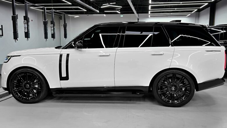 Range Rover (2026) – Wild Extra-Large SUV (King of the City)