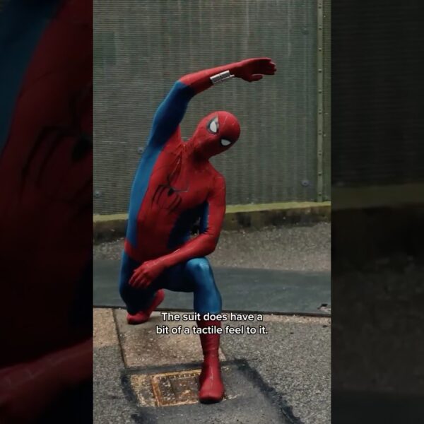 Spider-Man NEW SUIT REVEAL!