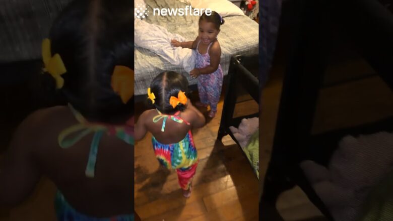 Twin Sisters Fight and Make up