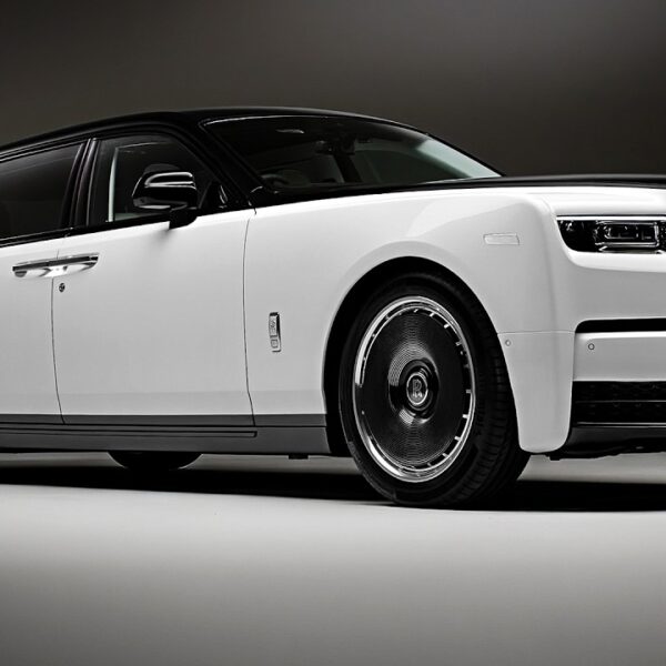 2027 Rolls Royce Phantom – interior Exterior and Drive (Legendary)