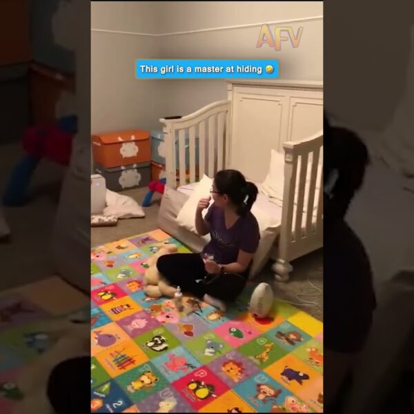 This girl is a master at hiding 🤣